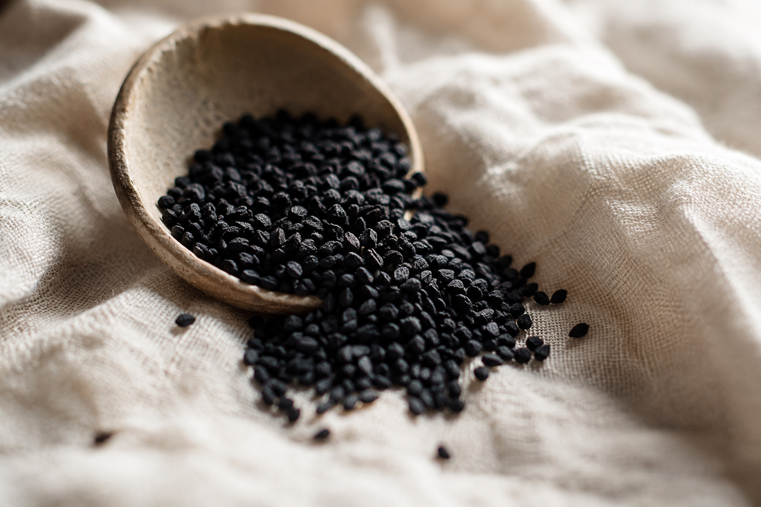 The Science-Backed Benefits of Black Seed Oil Combined with Oil of Oregano